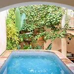 Maison Magdeleine Tatil Evi