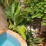 Maison Magdeleine Tatil Evi